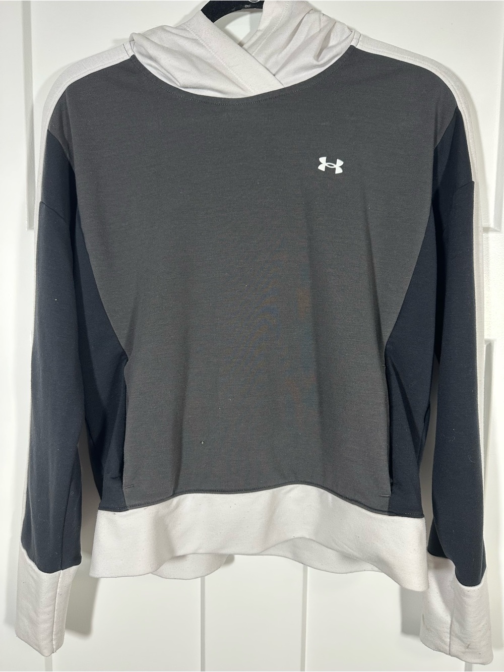 Under Armour Black & White Hooded Pullover